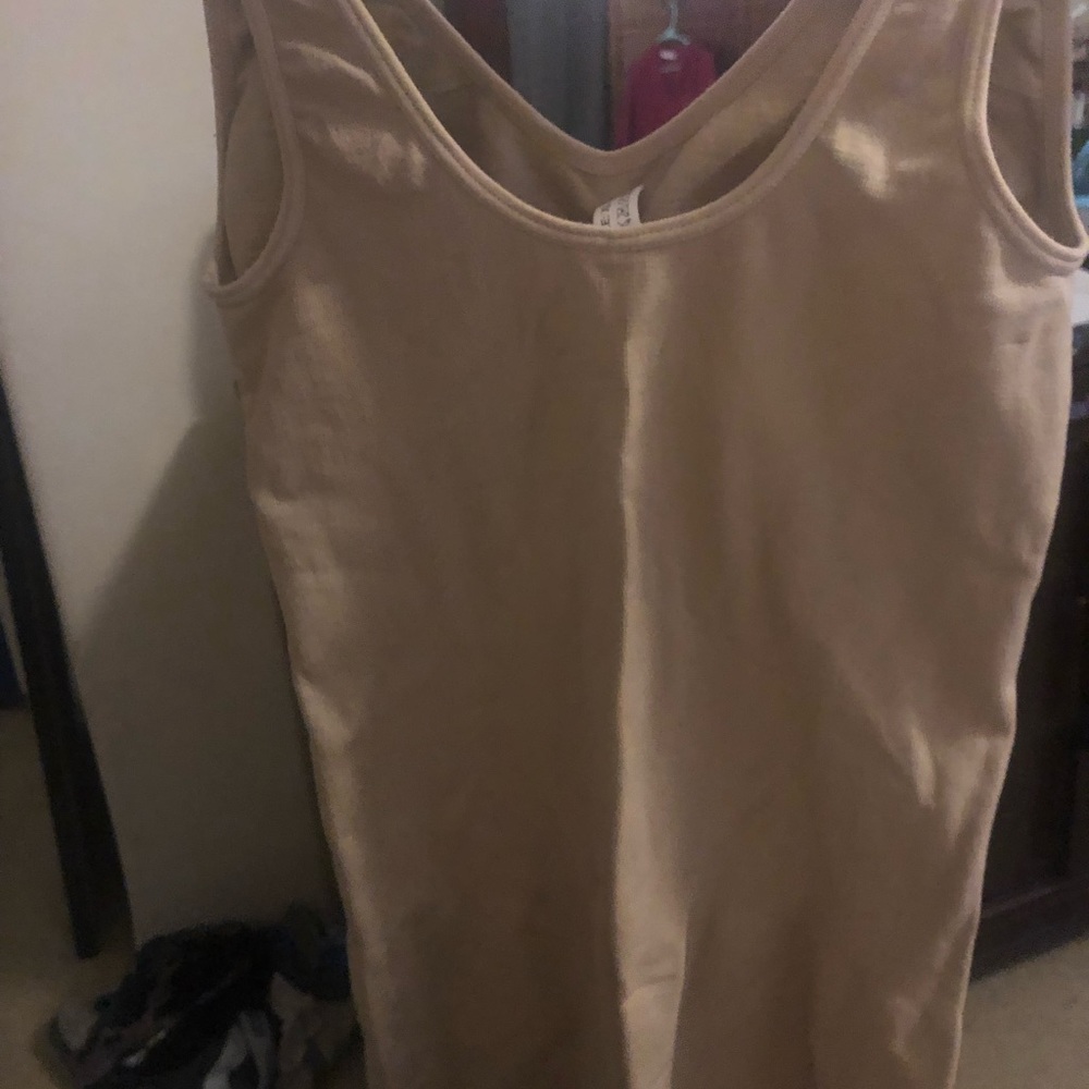 Spanks - Picture 2 of 5